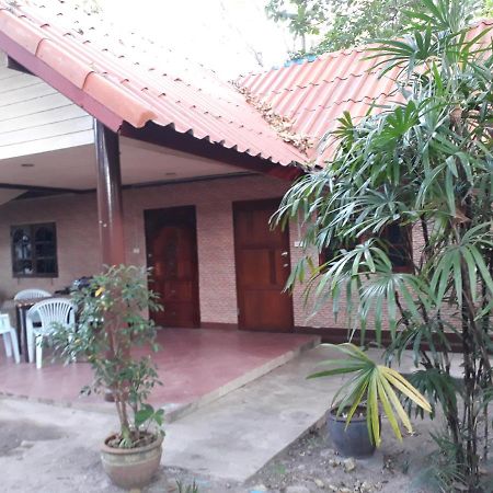 Hans Strand Bungalows Ko Lanta Buitenkant foto